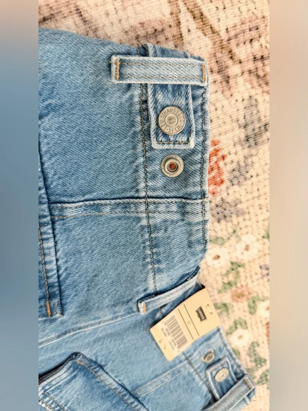 NEW NWT Levi's Women’s Cinch Mid-Thigh High Rise Denim Jean Shorts sz 25
